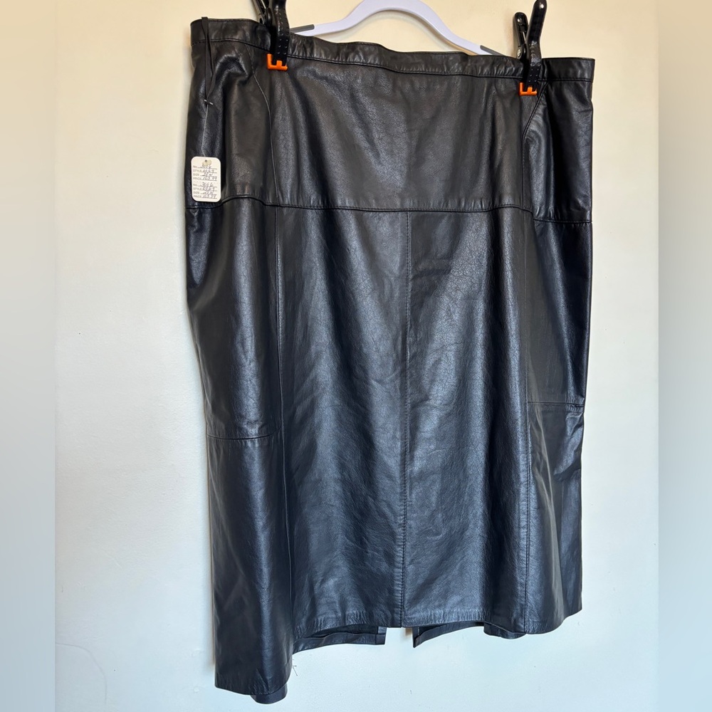 NWT Vintage CBO New York 100% Genuine Leather A-line Skirt 28W Goth Classic USA